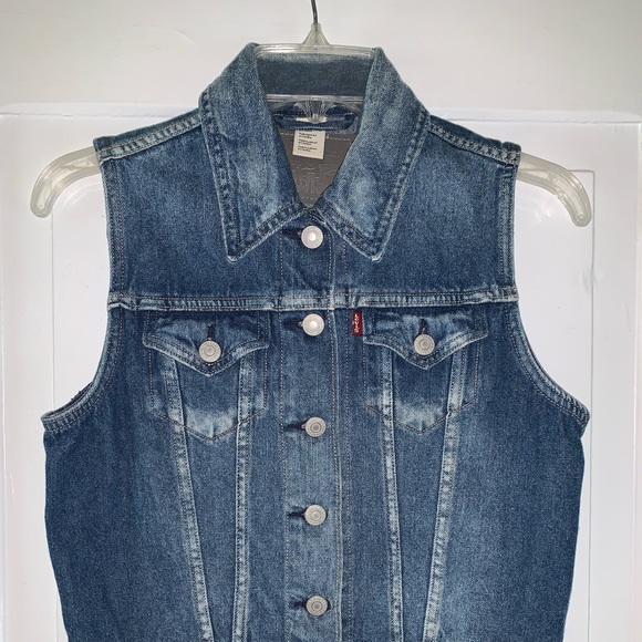 Levi’s Trucker Vest- Sleeveless Denim Jean Jacket - Picture 7 of 16
